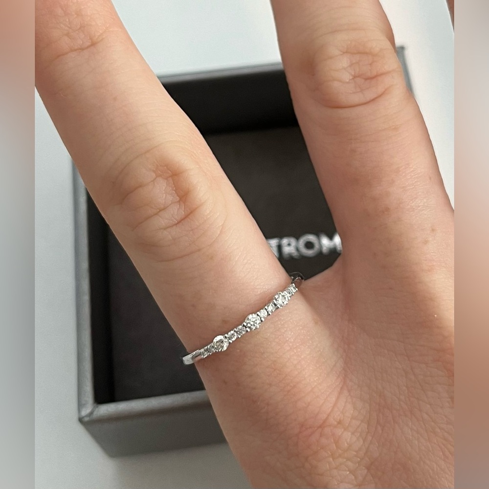 18k White Gold Diamond Ring - Bony Levy